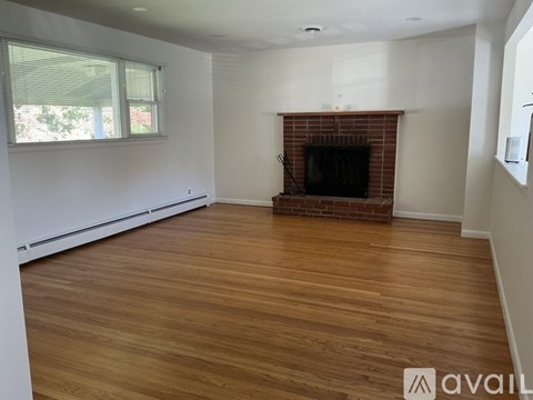 822 Murray Avenue 4 Beds Apartment for Rent