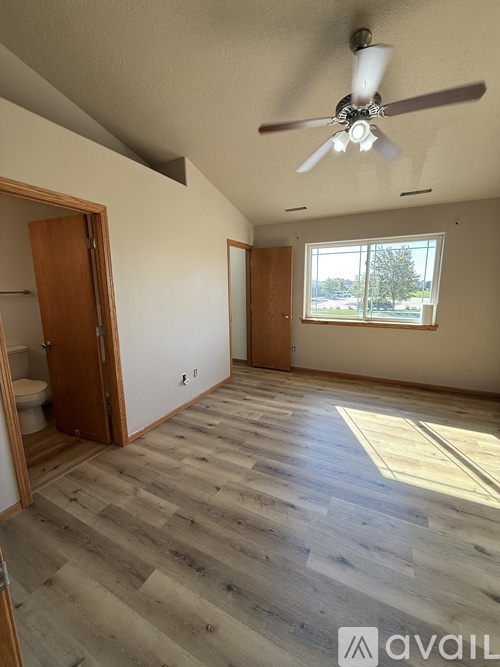 21 Alydar Drive 3 Beds Townhouse for Rent - Photo gallery 2