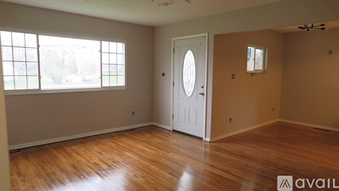 1982 Sedan Ave 3 Beds Apartment for Rent