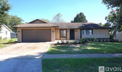7707 Clubhouse Estates Dr 3 Beds Apartment for Rent