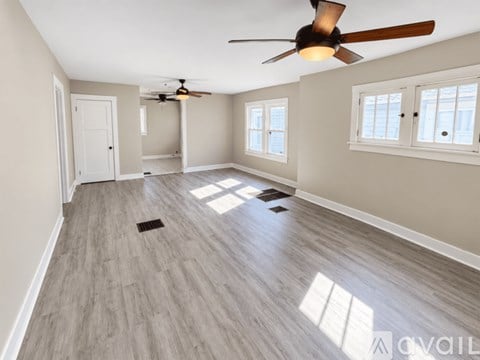 320 Huron Ave 2 Beds Apartment for Rent