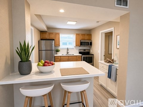 730 North Grandview Avenue 2 Beds Apartment for Rent