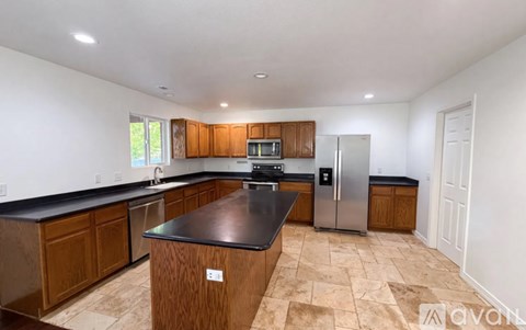 867 S 1580 W 4 Beds Apartment for Rent
