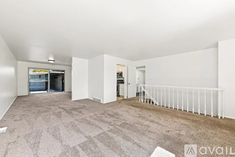 1006 Eastgate Rd 3 Beds Apartment for Rent