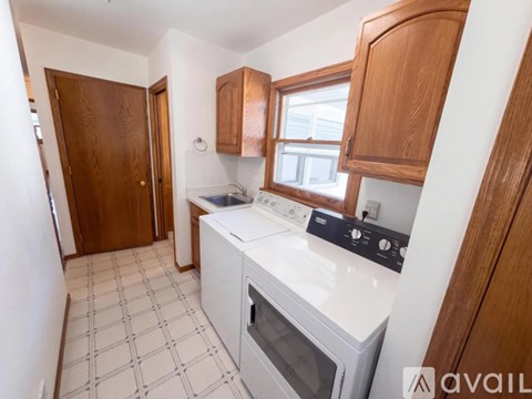 8505 Nesbit Ave N 3 Beds Apartment for Rent
