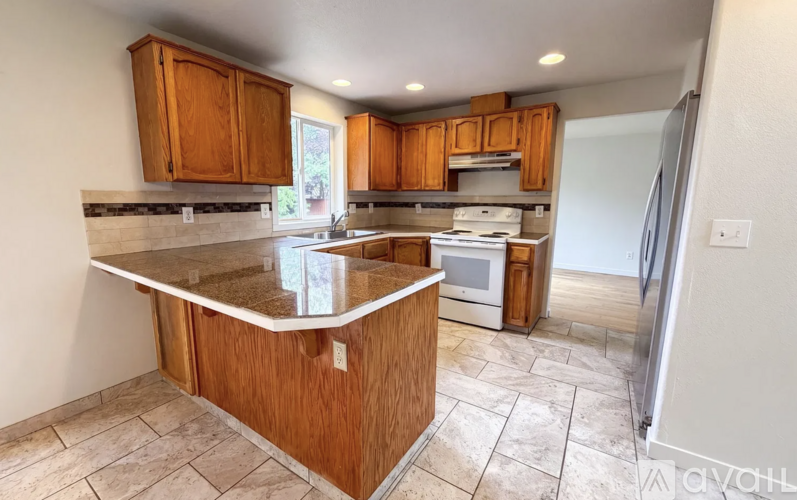 1321 NW 5th Ct 4 Beds Single Family Home for Rent - Photo gallery 2