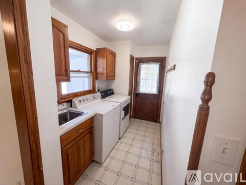 2323 Cooper Ave 3 Beds Apartment for Rent