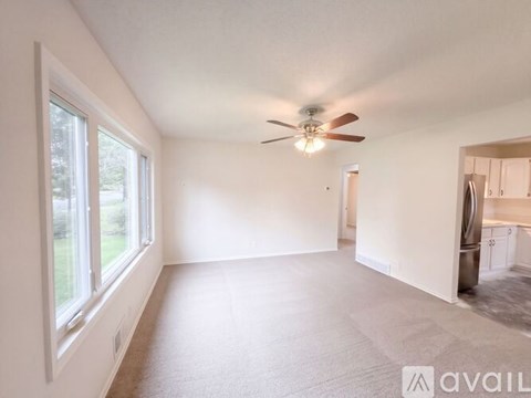 77 Park Dr 3 Beds Apartment for Rent