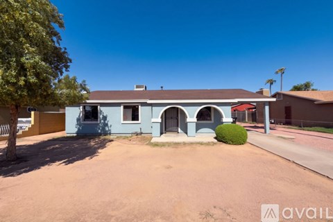 6209 W Alvarado Rd 3 Beds Apartment for Rent