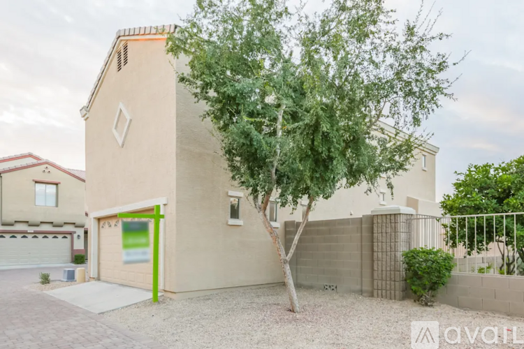 7526 S 14th St 3 Beds Single Family Home for Rent - Photo gallery 1