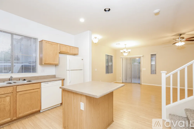 7526 S 14th St 3 Beds Single Family Home for Rent - Photo gallery 3