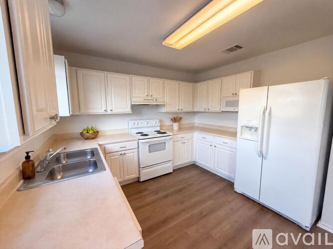 232 Phillips St 4 Beds Single Family Home for Rent - Photo gallery 3