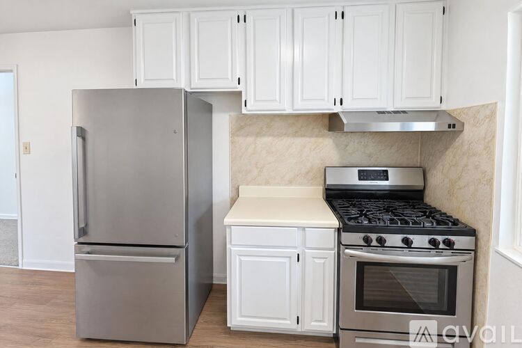 1122 5th St 3 Beds Single Family Home for Rent - Photo gallery 4