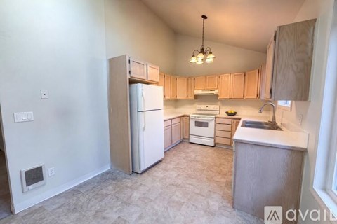 9885 SE 38Th Ave 2 Beds Apartment for Rent