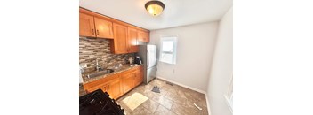 3/1.5 1215 sqft