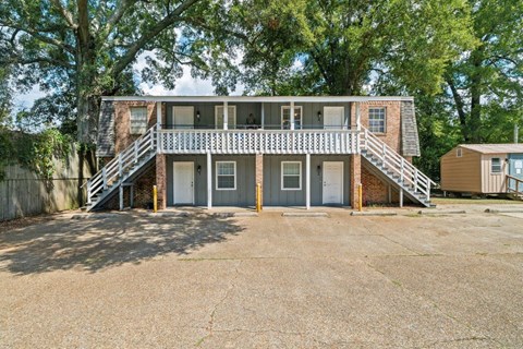 806 Maxwell Drive 3 Beds Apartment for Rent