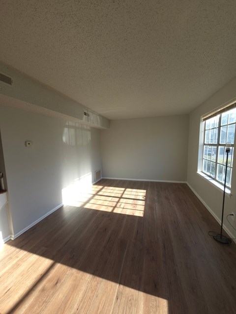 413 Adamson St 2 Beds Apartment for Rent