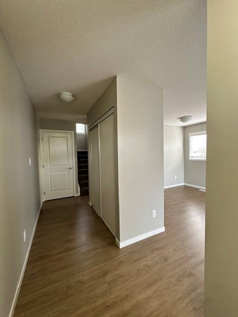 37 711 Beacon Hill Drive 2 Beds Apartment for Rent