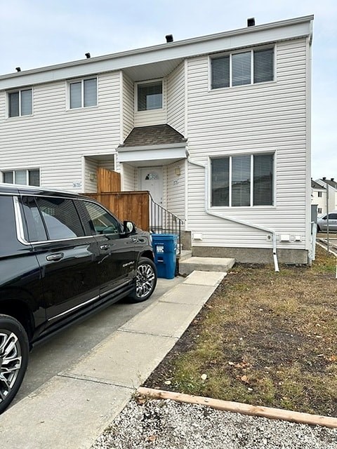 37 711 Beacon Hill Drive 2 Beds Apartment for Rent