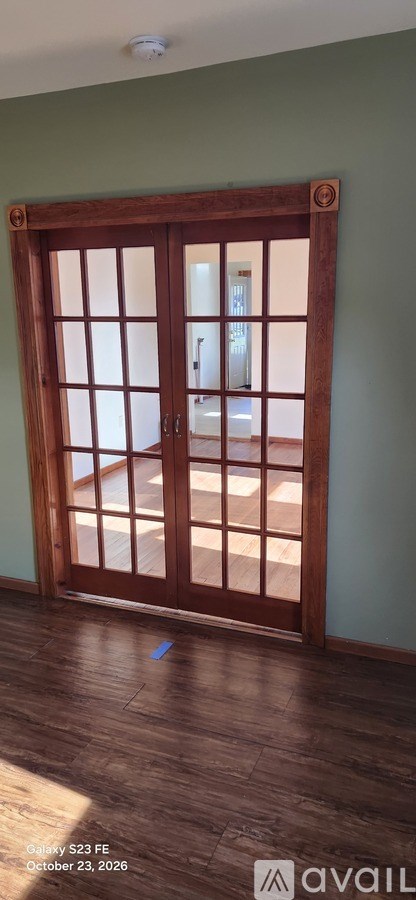 73 North Walnut Street 3 Beds Apartment for Rent