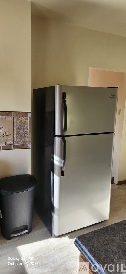 73 North Walnut Street 3 Beds Apartment for Rent