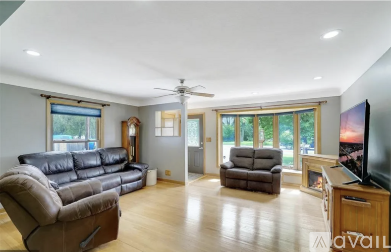 16100 Gleason Lake Road 3 Beds Single Family Home for Rent - Photo gallery 3