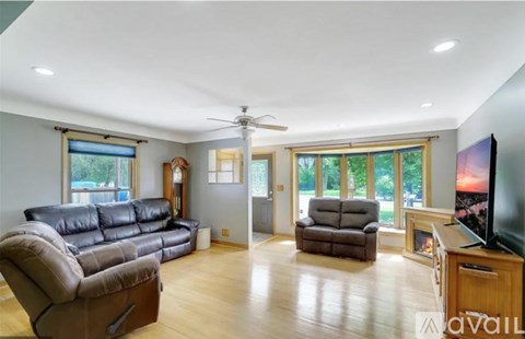 16100 Gleason Lake Road 3 Beds Apartment for Rent