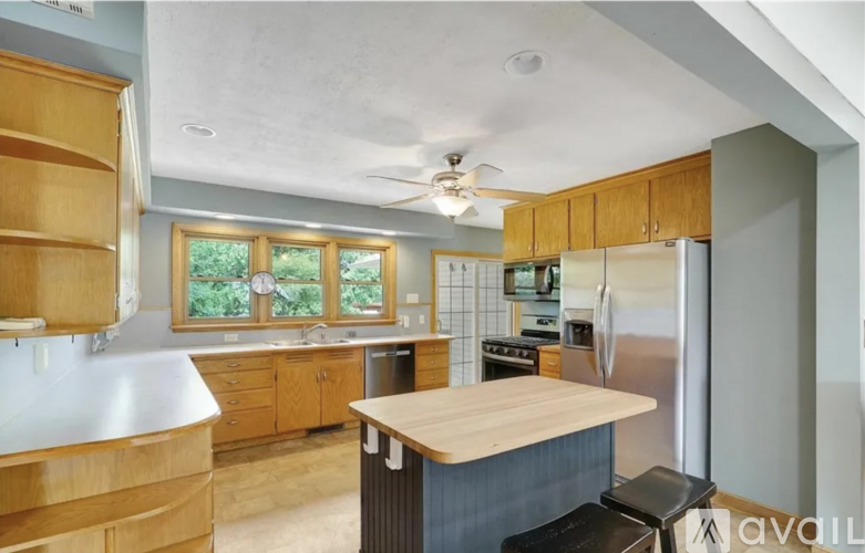 16100 Gleason Lake Road 3 Beds Single Family Home for Rent - Photo gallery 4