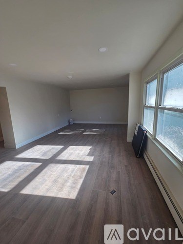 113 Washington Rd 3 Beds Apartment for Rent