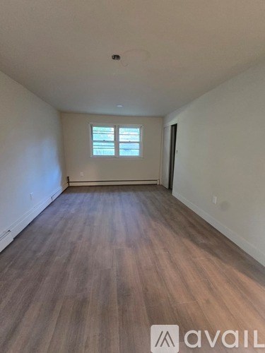113 Washington Rd 3 Beds Apartment for Rent