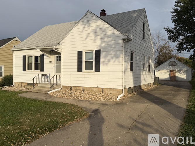 139 21st St SW 4 Beds Single Family Home for Rent - Photo gallery 2