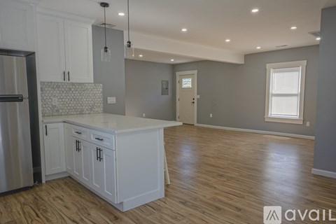 112 Broad Street 3 Beds Apartment for Rent