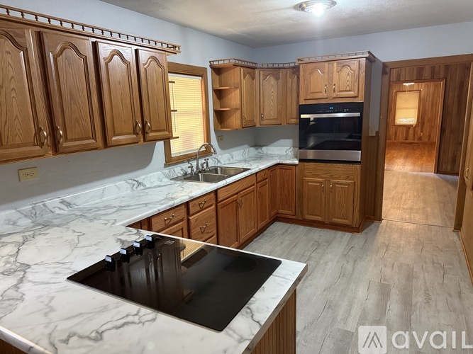 827 6th Avenue Southwest 3 Beds Single Family Home for Rent - Photo gallery 1