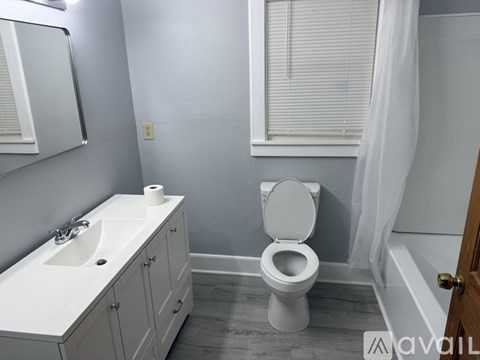 827 6Th Avenue Southwest 3 Beds Apartment for Rent