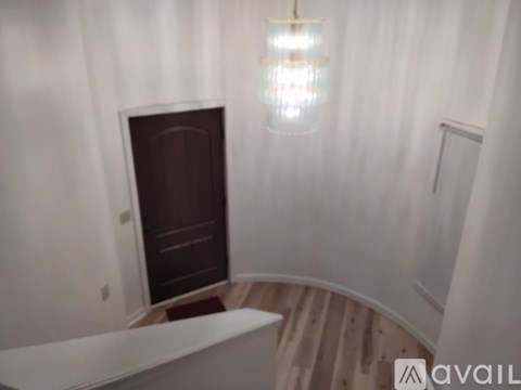 1910A North English Station Road 3 Beds Apartment for Rent