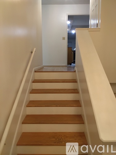 1910A North English Station Road 3 Beds Single Family Home for Rent - Photo gallery 3
