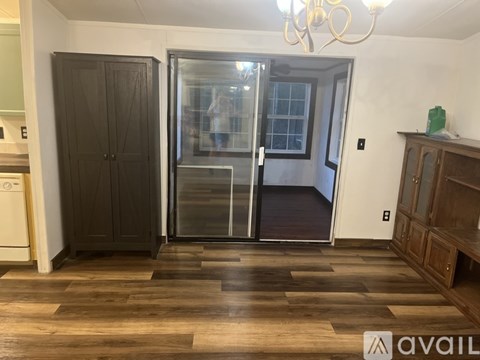 907 South Weeks Street 3 Beds Apartment for Rent