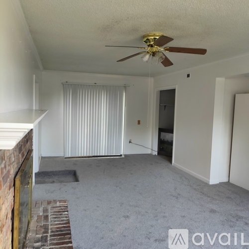 121 Apollo Court West 4 Beds Single Family Home for Rent - Photo gallery 2