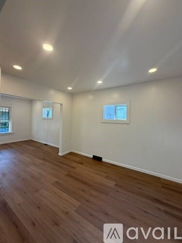 Freeman St 3 Beds Apartment for Rent