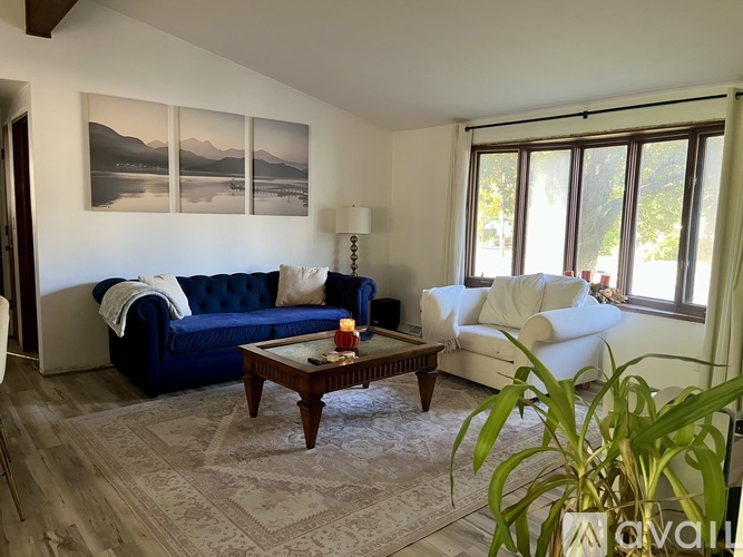 4705 Milwaukee Street 2 Beds Apartment for Rent - Photo gallery 1