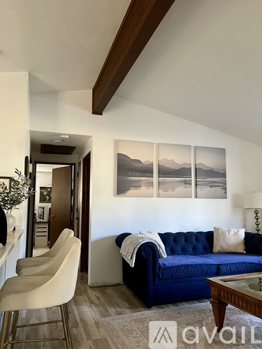 4705 Milwaukee Street 2 Beds Apartment for Rent - Photo gallery 2