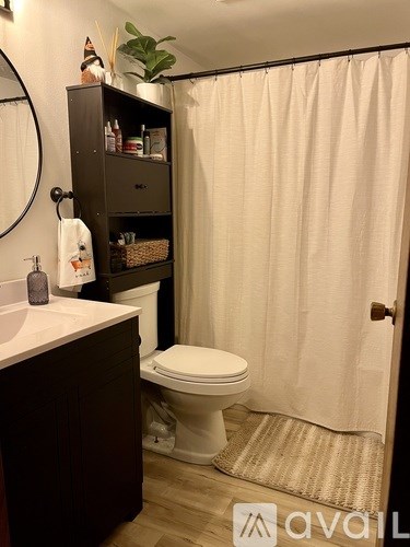 4705 Milwaukee Street 2 Beds Apartment for Rent