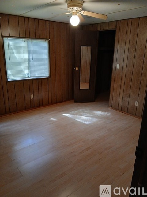 State Road 52 3 Beds Apartment for Rent