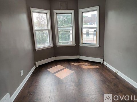 176 Armstrong Ave 3 Beds Apartment for Rent