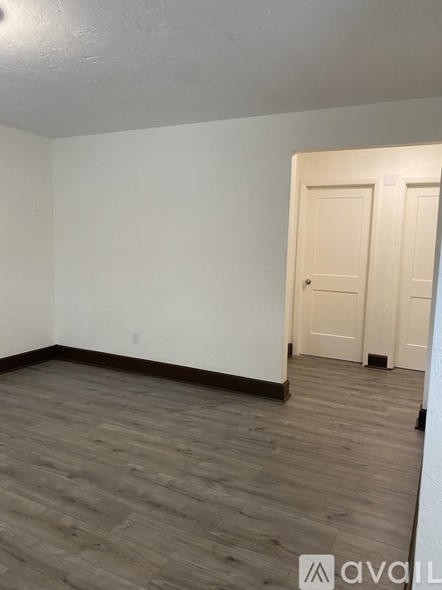 115 Southeast 9th Street 2 Beds Single Family Home for Rent - Photo gallery 4