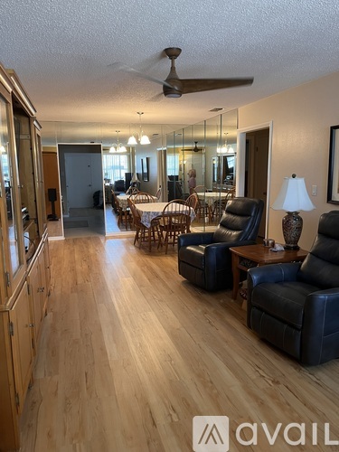 11200 102nd Ave N 2 Beds Condo for Rent - Photo gallery 5