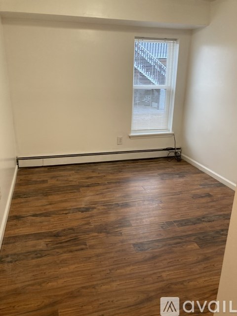 626 Drexel Avenue 3 Beds Apartment for Rent