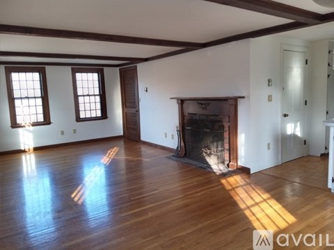 55 Ledge Road 3 Beds Apartment for Rent