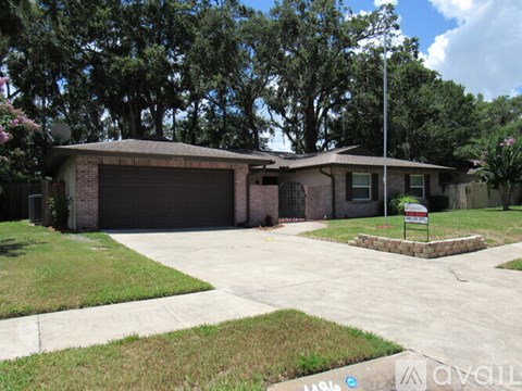 3740 Paige St 3 Beds Apartment for Rent