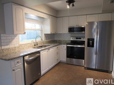 3740 Paige St 3 Beds Apartment for Rent